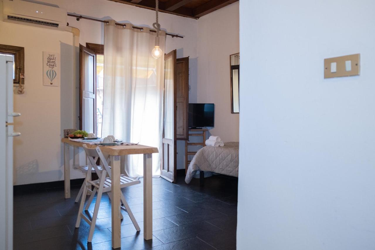 Casa Salinas Centro Storico Appartement Palermo Buitenkant foto